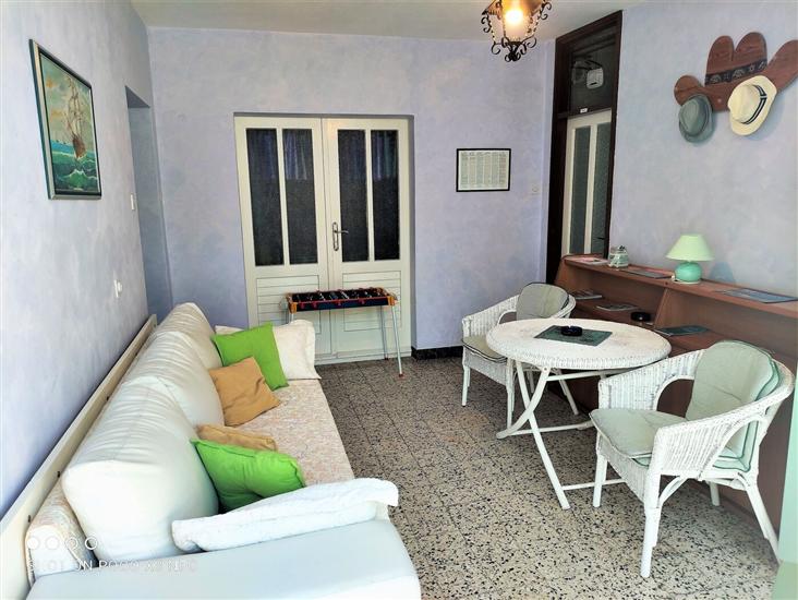 Apartment A1, for 9 persons