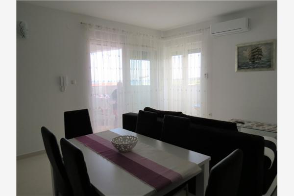 Apartment A1, for 6 persons