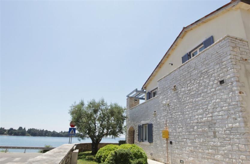 Villa ISTRIAN WITH UNIQUE SEA VIEW