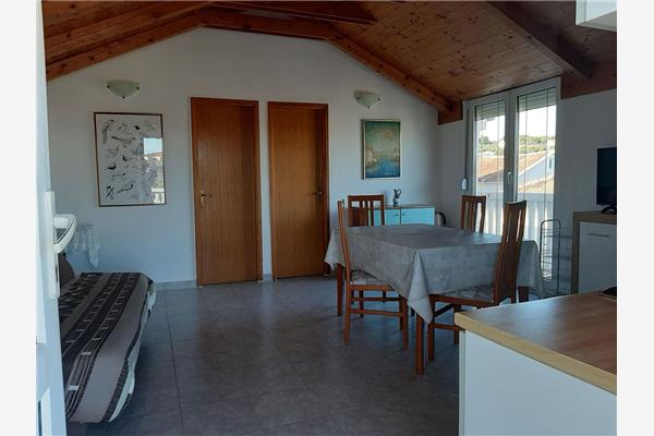 Apartment A2, for 5 persons