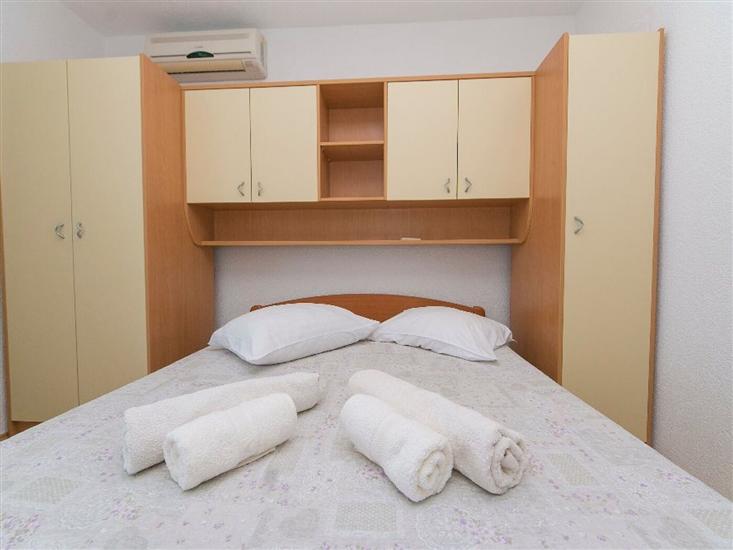 Apartment A1, for 7 persons