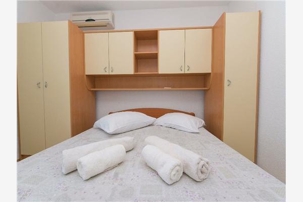 Apartment A1, for 7 persons