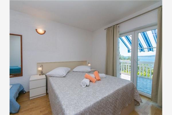 Apartment A1, for 7 persons