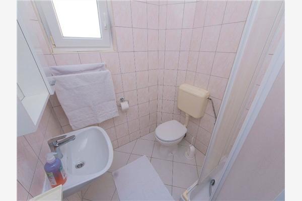 Apartment A1, for 7 persons