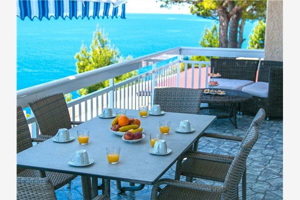 Apartment A1, for 7 persons