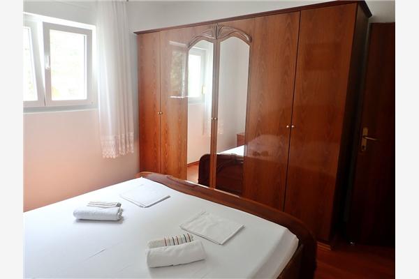 Apartment A1, for 6 persons