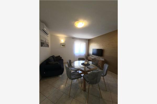 Apartment A1, for 6 persons