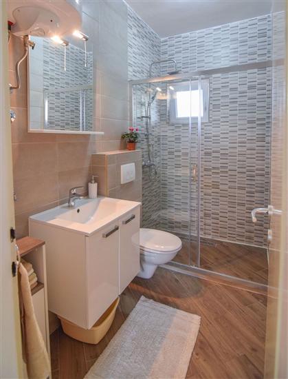 Apartment A1, for 8 persons