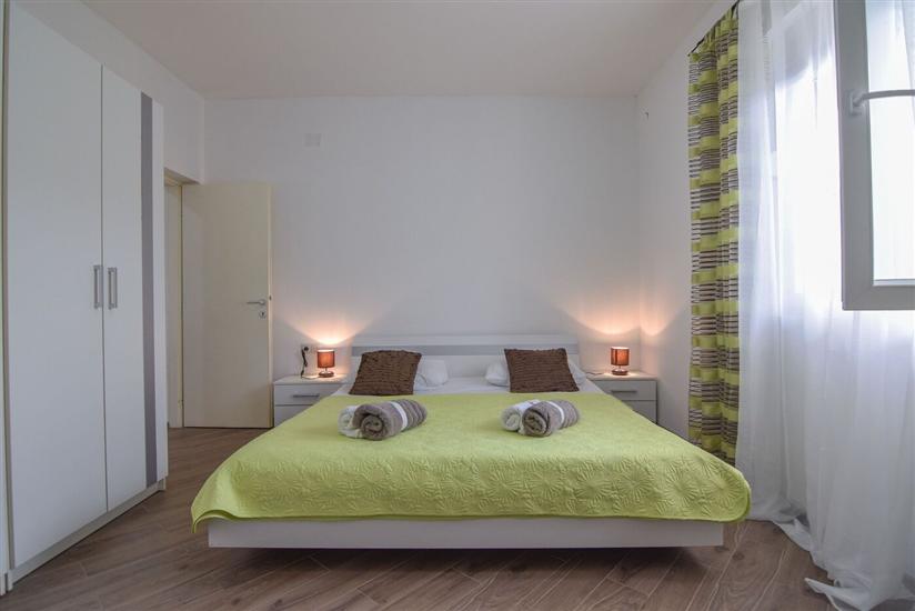 Apartment A1, for 8 persons