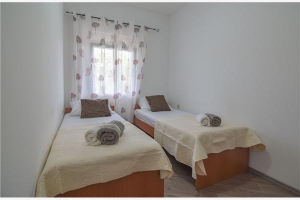 Apartment A1, for 8 persons