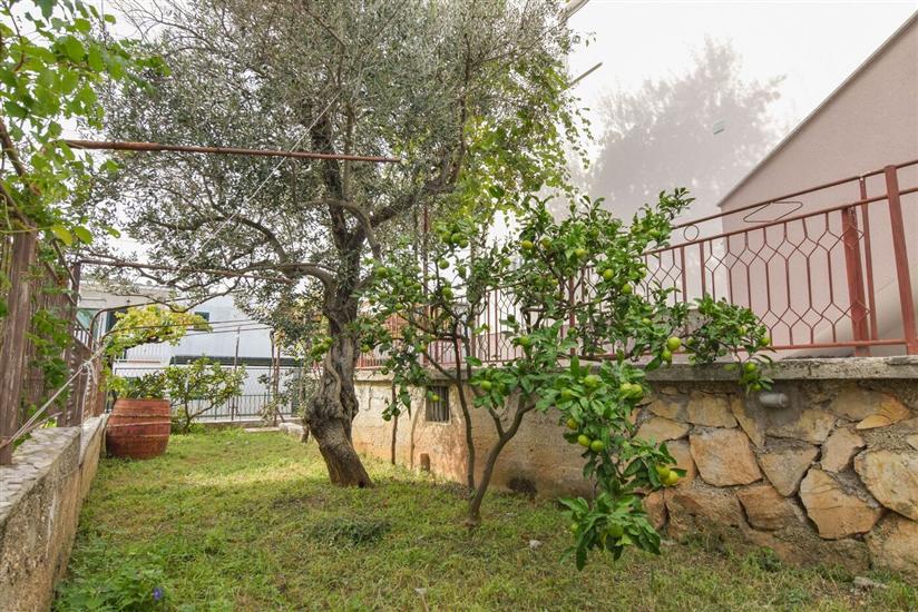 Apartment A1, for 8 persons