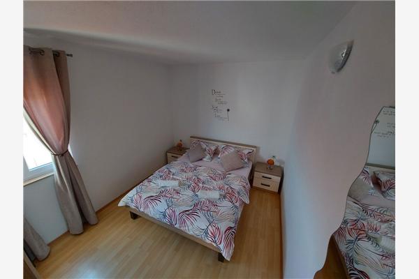Apartman A2, za 4 osoba/e