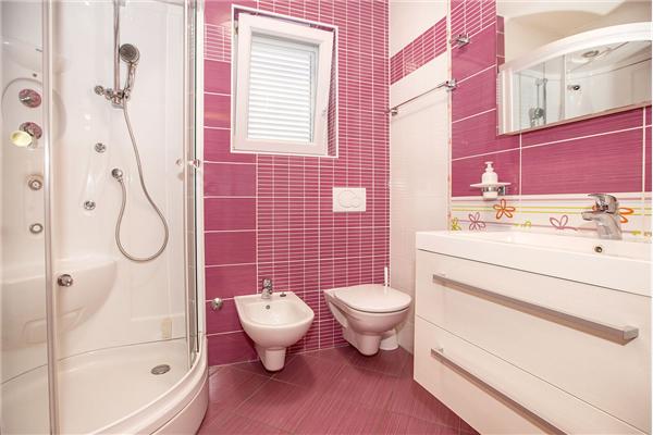 Apartman A2, za 5 osoba/e