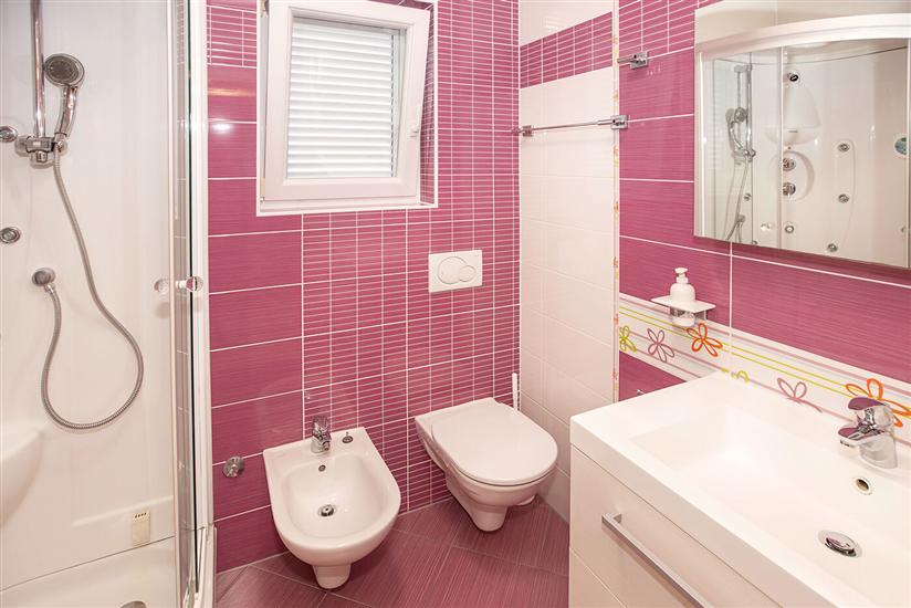 Apartman A2, za 5 osoba/e