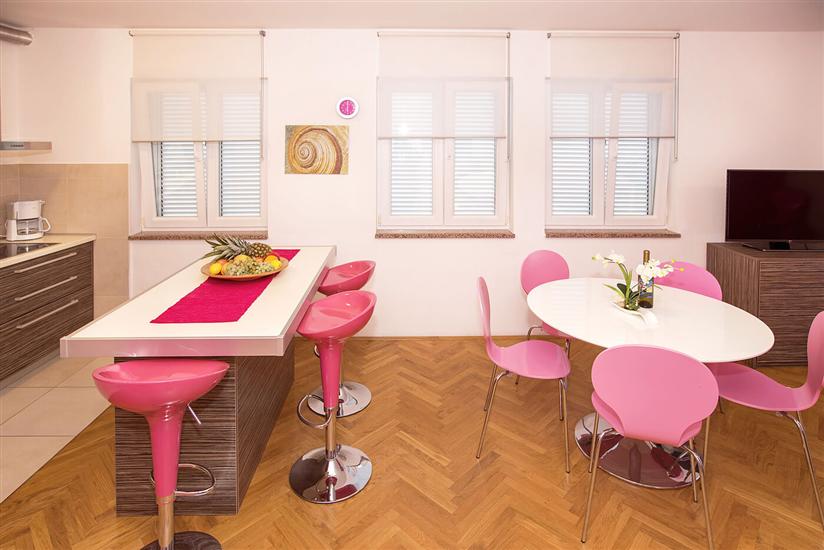 Apartman A2, za 5 osoba/e