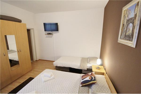 Apartment A1, for 3 persons