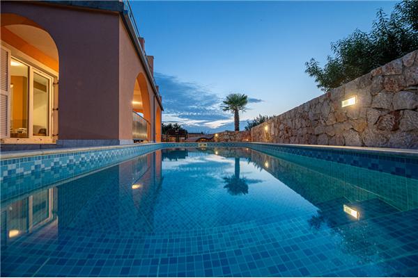 House K1, for 10 persons