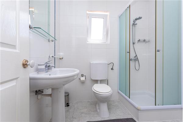 House K1, for 10 persons