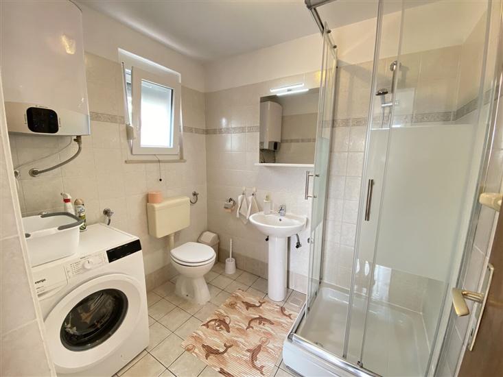 Apartment A1, for 6 persons