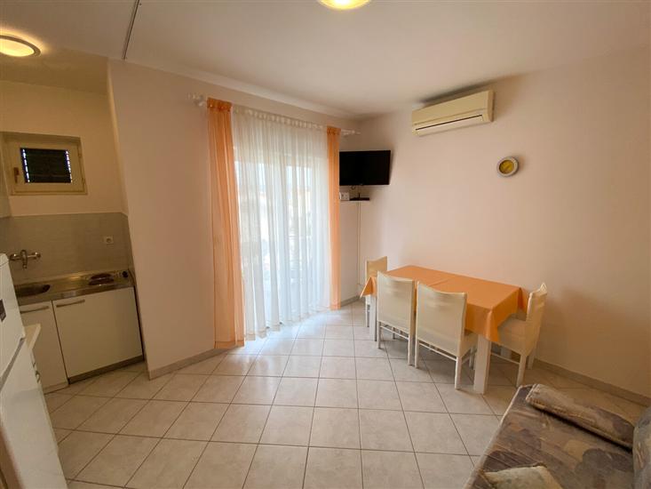 Apartment A2, for 4 persons