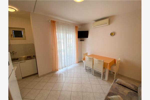 Apartment A2, for 4 persons
