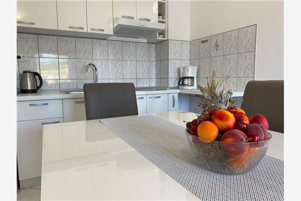 Apartment A4, for 6 persons