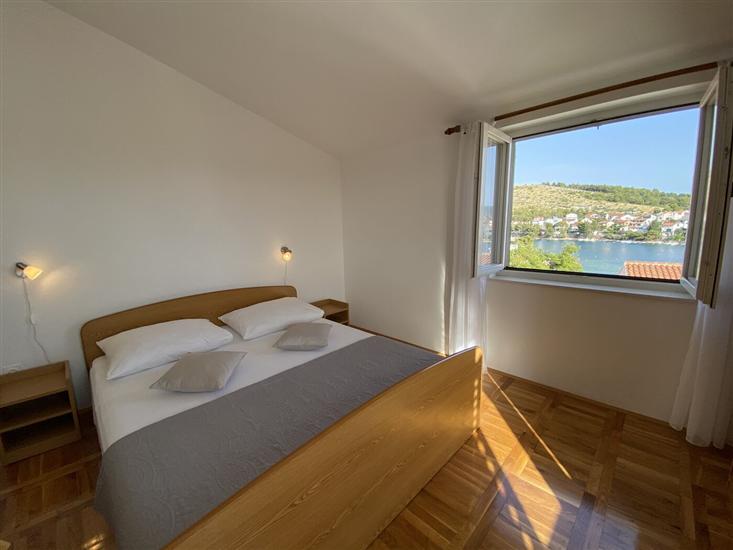 Apartment A4, for 6 persons