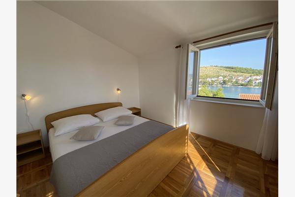 Apartment A4, for 6 persons