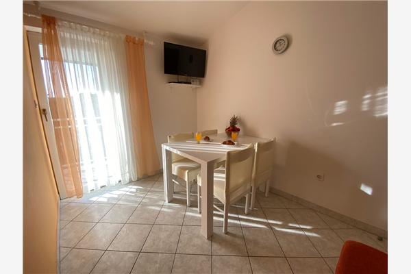 Apartment A5, for 5 persons