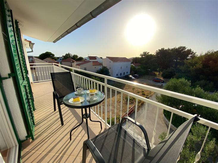 Apartment A5, for 5 persons