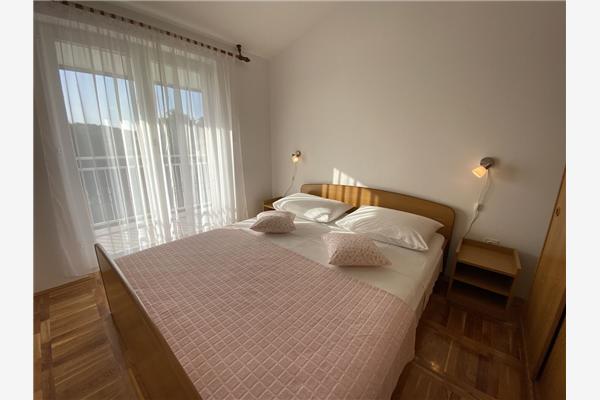 Apartment A5, for 5 persons