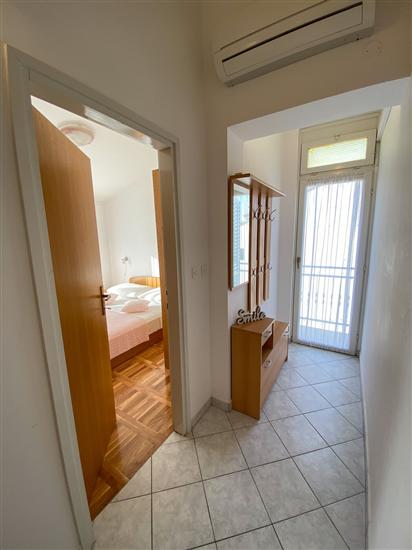 Apartment A5, for 5 persons