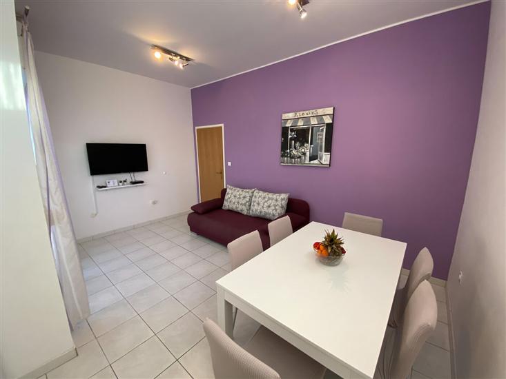 Apartment A6, for 6 persons