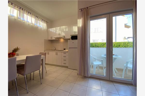 Apartment A6, for 6 persons