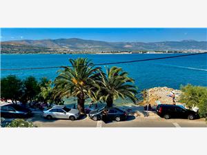 Accommodatie aan zee Split en Trogir Riviera,ReserverenJanjaVanaf 142 €