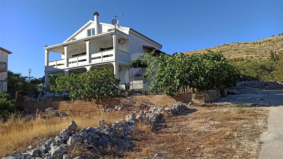 Apartments Oliva