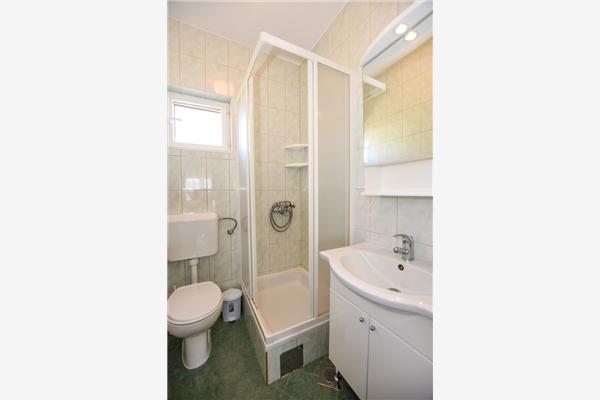 Apartment A2, for 5 persons