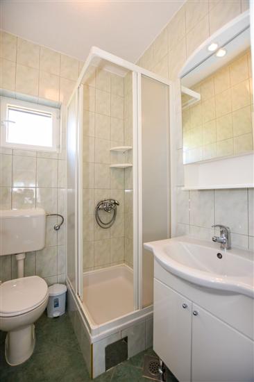 Apartman A2, za 5 osoba/e