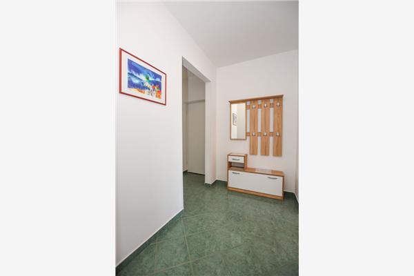 Apartment A2, for 5 persons