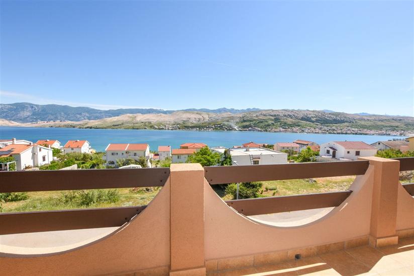 Apartment A2, for 5 persons