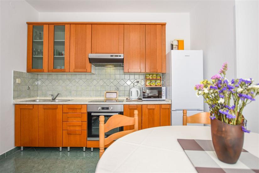 Apartment A2, for 5 persons