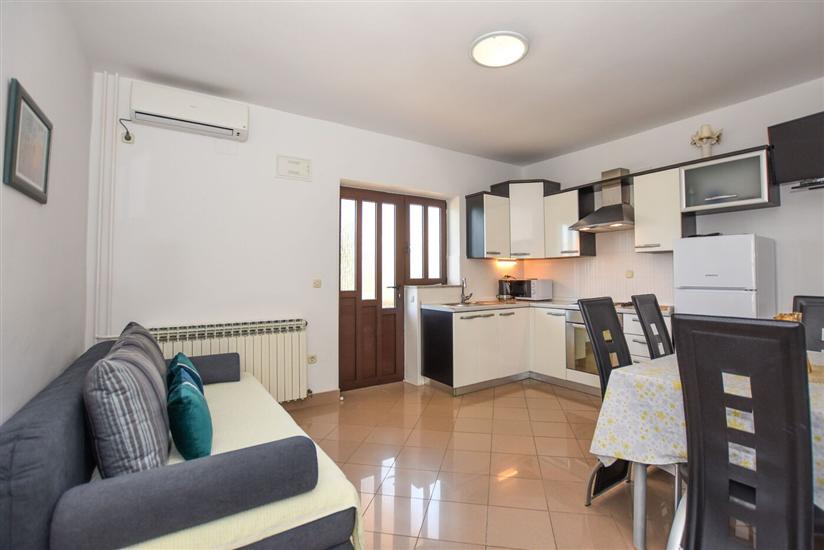 Apartment A6, for 4 persons