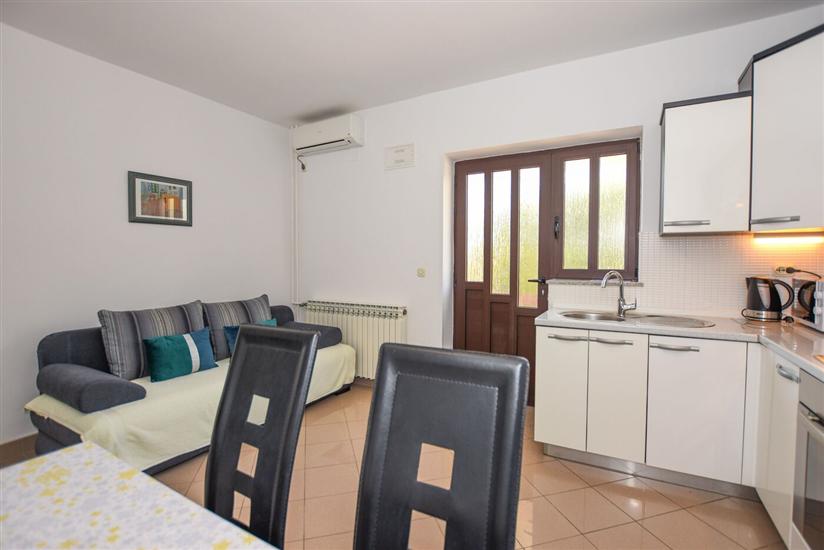 Apartment A6, for 4 persons