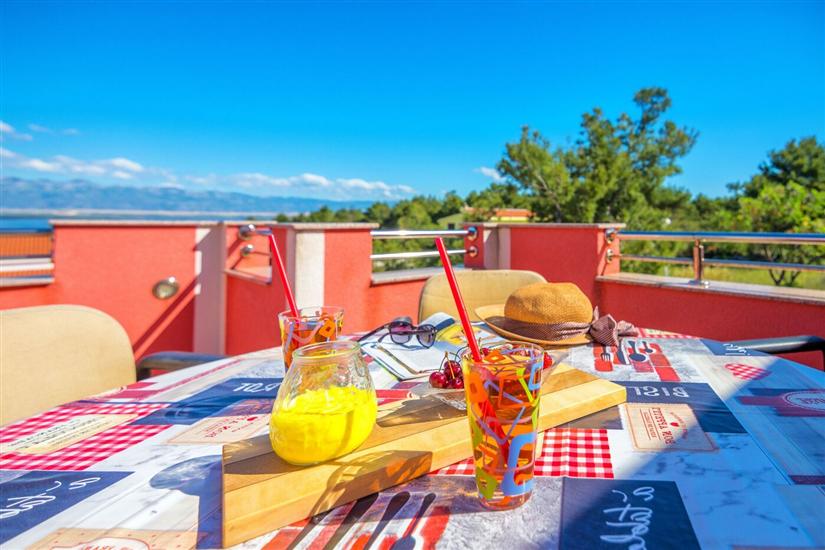 Apartment A1, for 5 persons