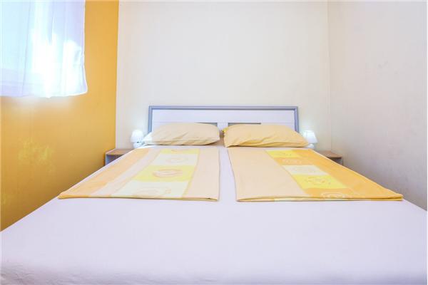 Apartment A2, for 5 persons