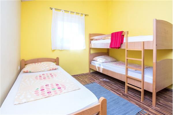 Apartment A2, for 5 persons