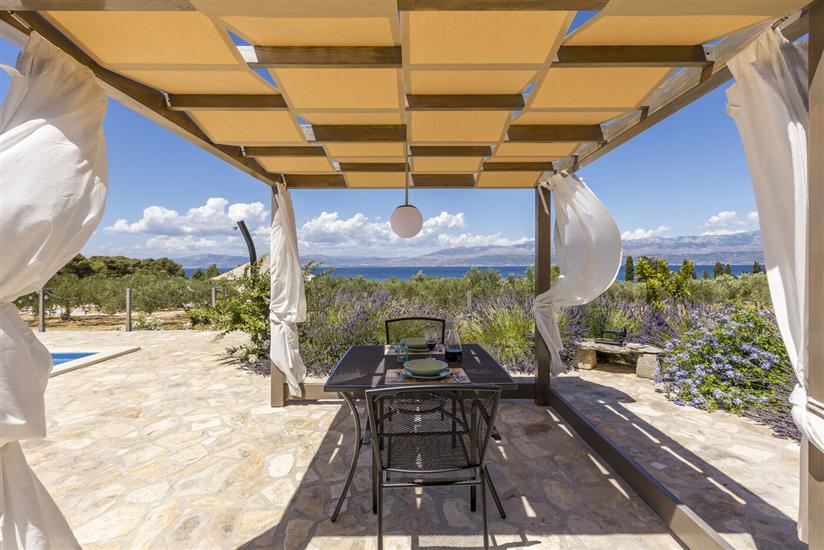 House Magical Island