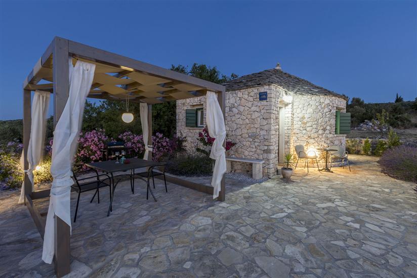 House Magical Island