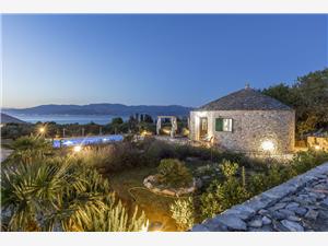 House Magical Island Mirca - island Brac, Stone house, Size 30.00 m2, Accommodation with pool