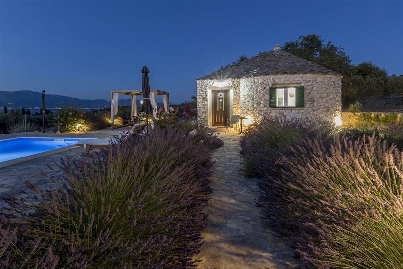 House Magical Island